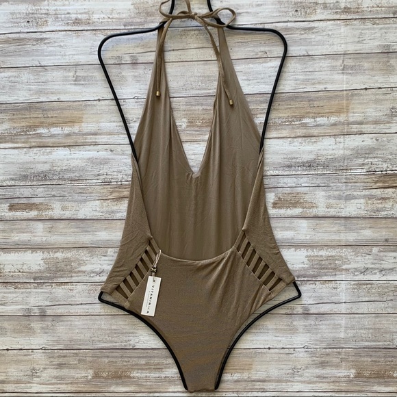 Vitamin A Swim BIANCA One Piece - Picture 7 of 12